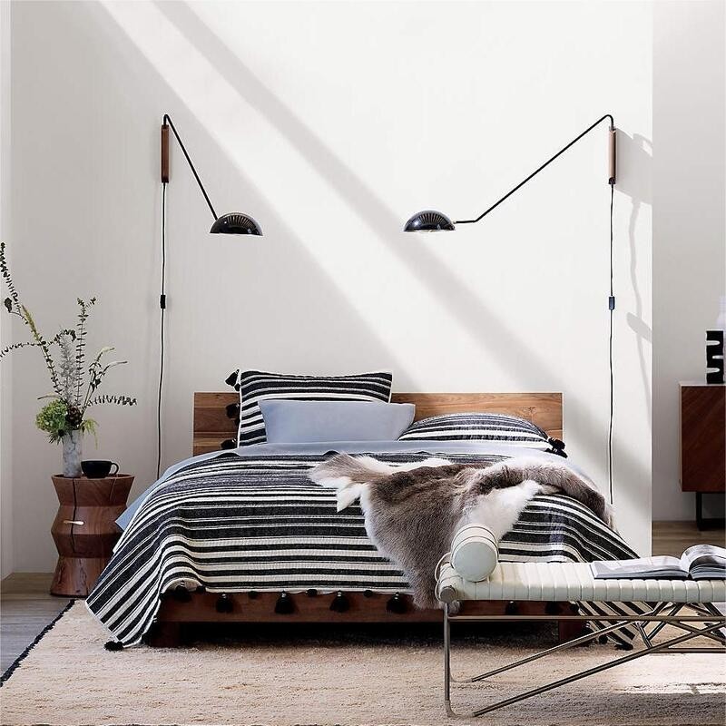 Praika Minimalist Swing Dome Wall Light