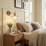 Dafne Vintage Brass Flower Glass Wall Sconce